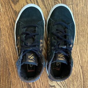 Kids Lizzie Tortoise Vans, size 13. Great used condition, ships quickly